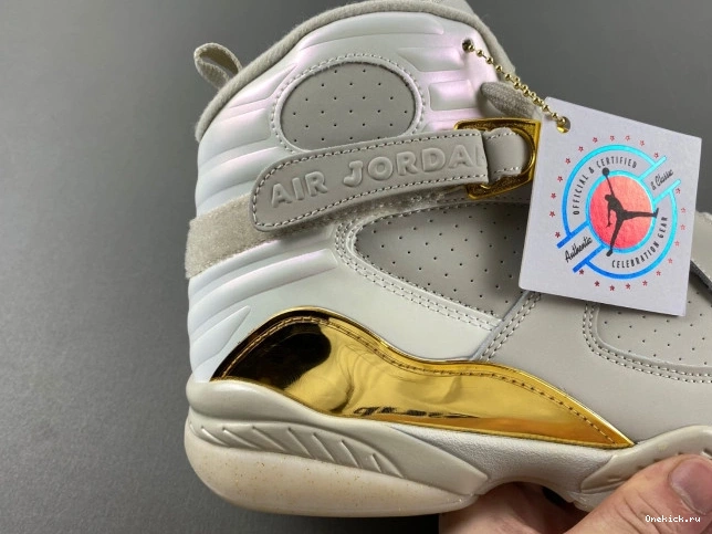 One Kick 832821-030 Jordan 8 Retro Champagne 0808